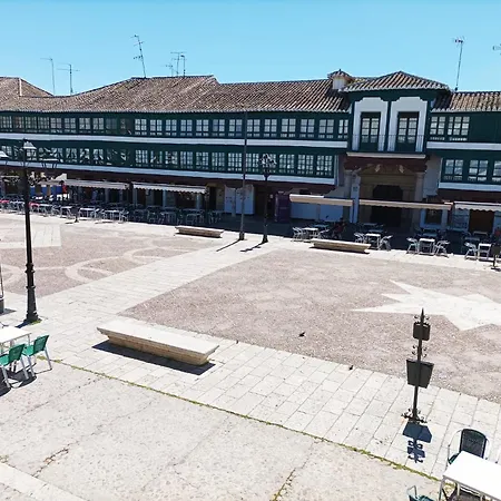 Plaza Mayor Apartamento Almagro
